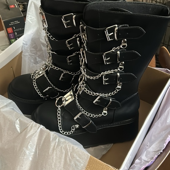 brand new YRU glitch boots black size 10 - Picture 4 of 4